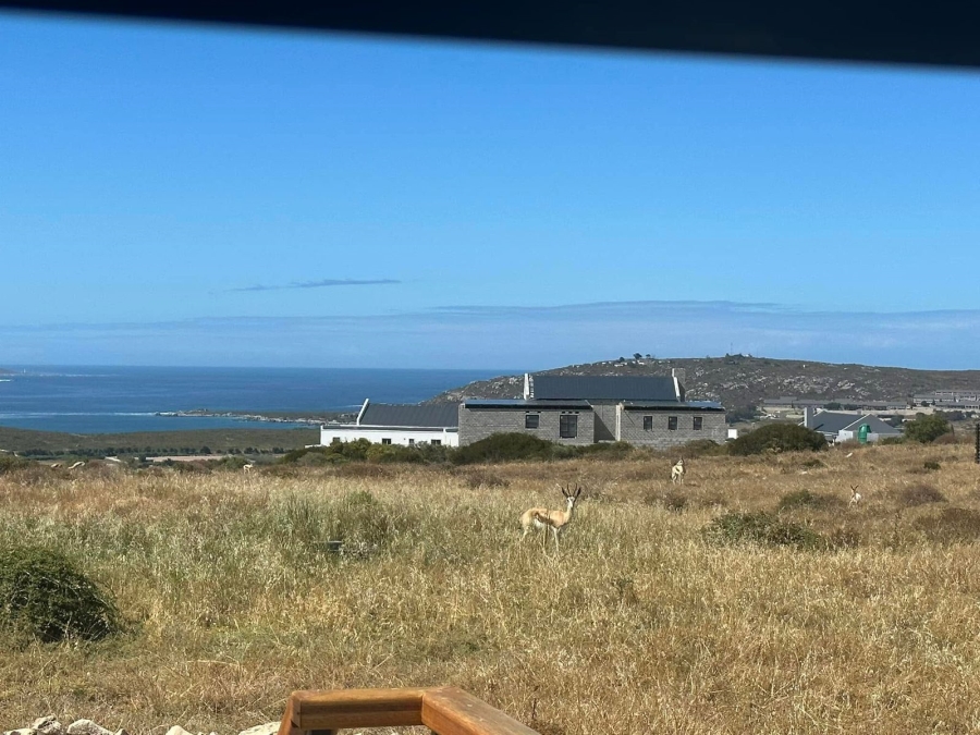 To Let 3 Bedroom Property for Rent in Hoogland Western Cape